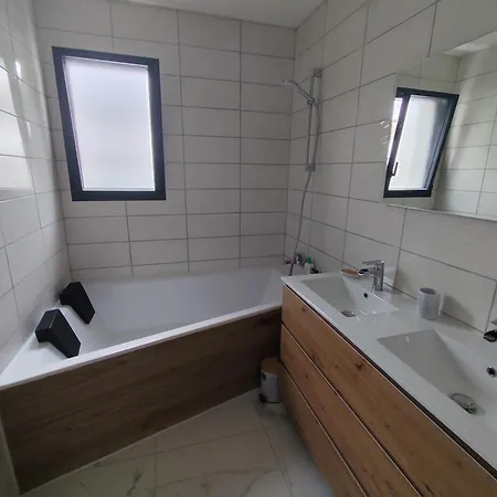 Maison 4 11personnes Grand Jardin
